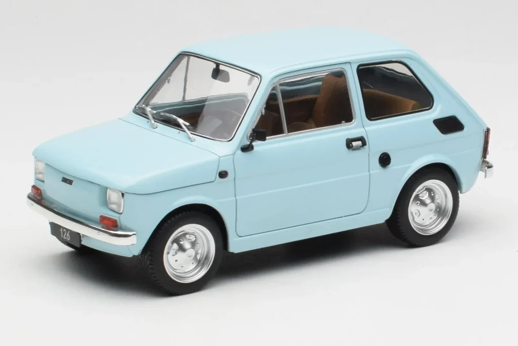 โมเดลรถ 1:18 Fiat 126 Light Blue MCG