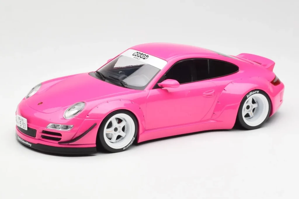 โมเดลรถ 1:18 Porsche 911 997 RWB สีชมพู IXO