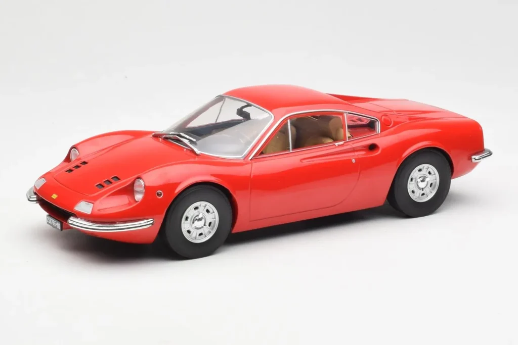 โมเดลรถ 1:18 Ferrari Dino 246 GT สีแดง MCG [MCG18166]