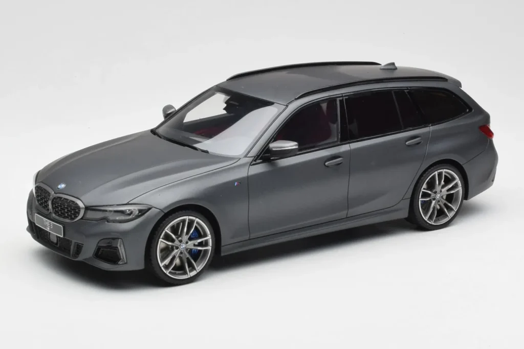 โมเดลรถ 1:18 BMW M340i G20 xDrive M Sport สีเทา GT Spirit