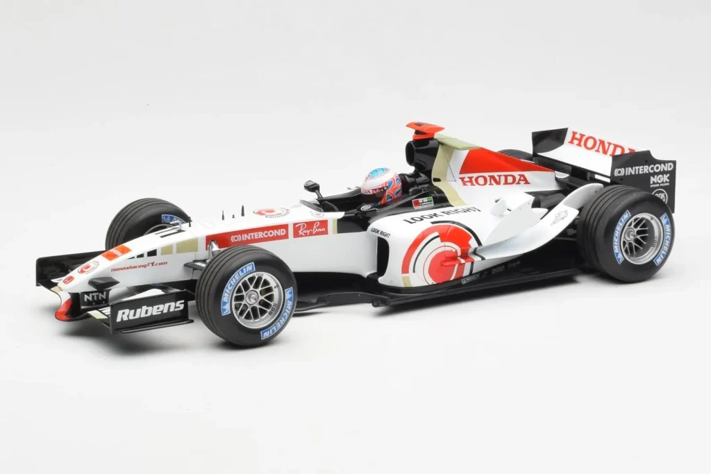 โมเดลรถ 1:18 Honda RA106 Honda Racing Team R. Barrichello F1 Showcar ปี 2006 Minichamps (มือสอง)