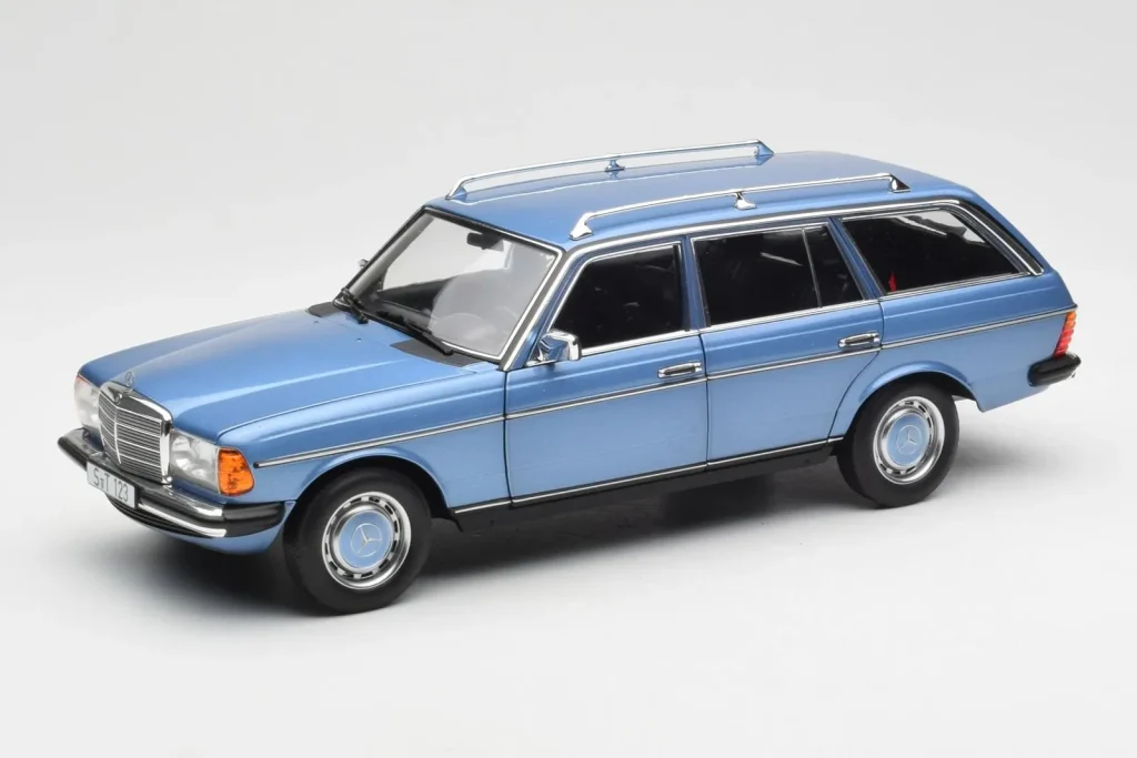 โมเดลรถ 1:18 Mercedes 200 S123 T-Model Diamond Blue Dealer Edition Norev (มือสอง)