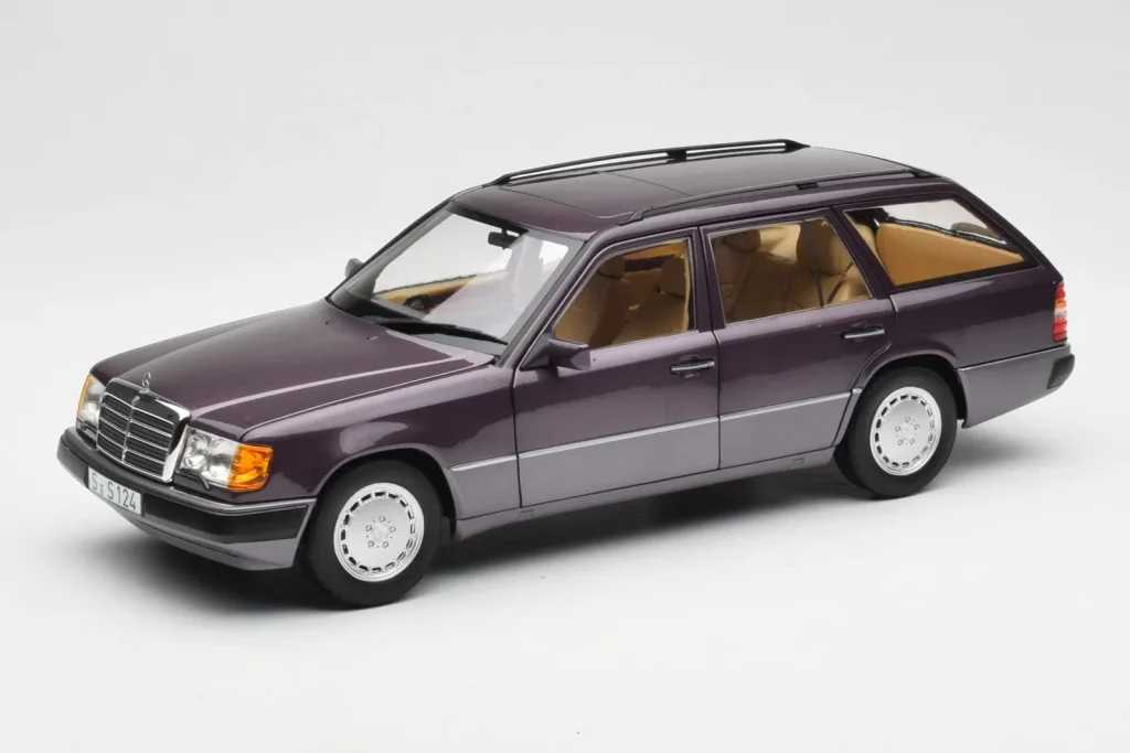 โมเดลรถ 1:18 Mercedes 300D S124 T-Model Bornit Dealer Edition Norev (มือสอง)