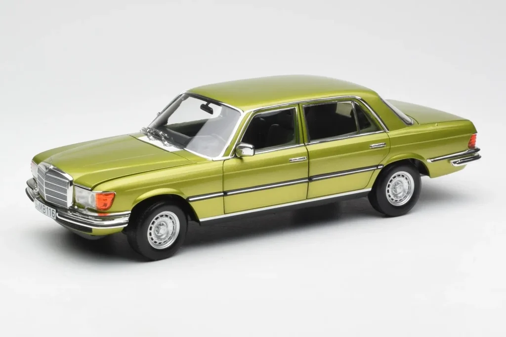 โมเดลรถ 1:18 Mercedes 450 SEL W116 Citrus Green Dealer Edition Norev (มือสอง)