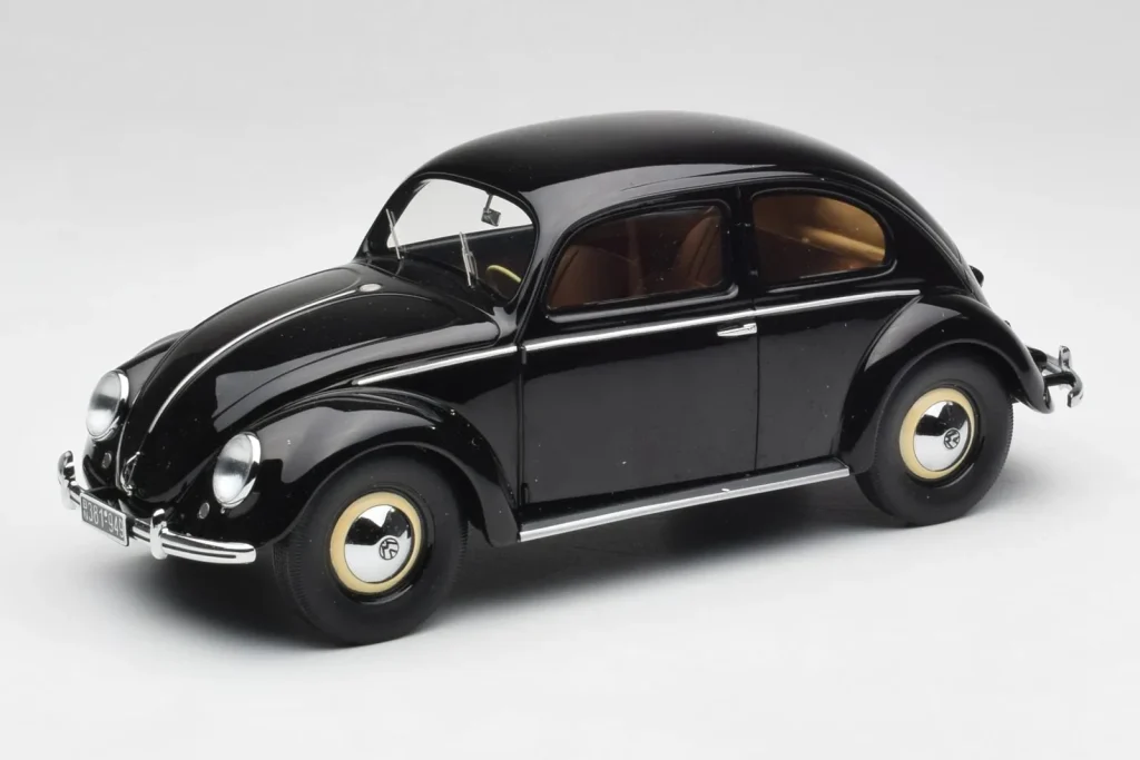 โมเดลรถ 1:18 Volkswagen Beetle Type 1 สีดำ Minichamps (มือสอง)