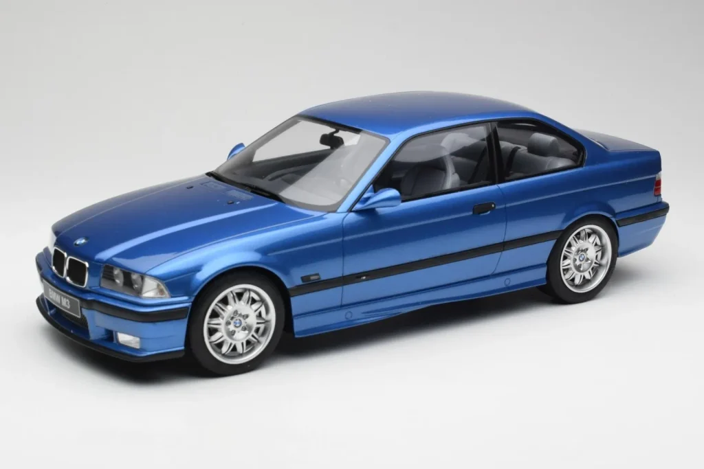 โมเดลรถ 1:12 BMW M3 E36 Estoril สีน้ำเงิน Otto (มือสอง)