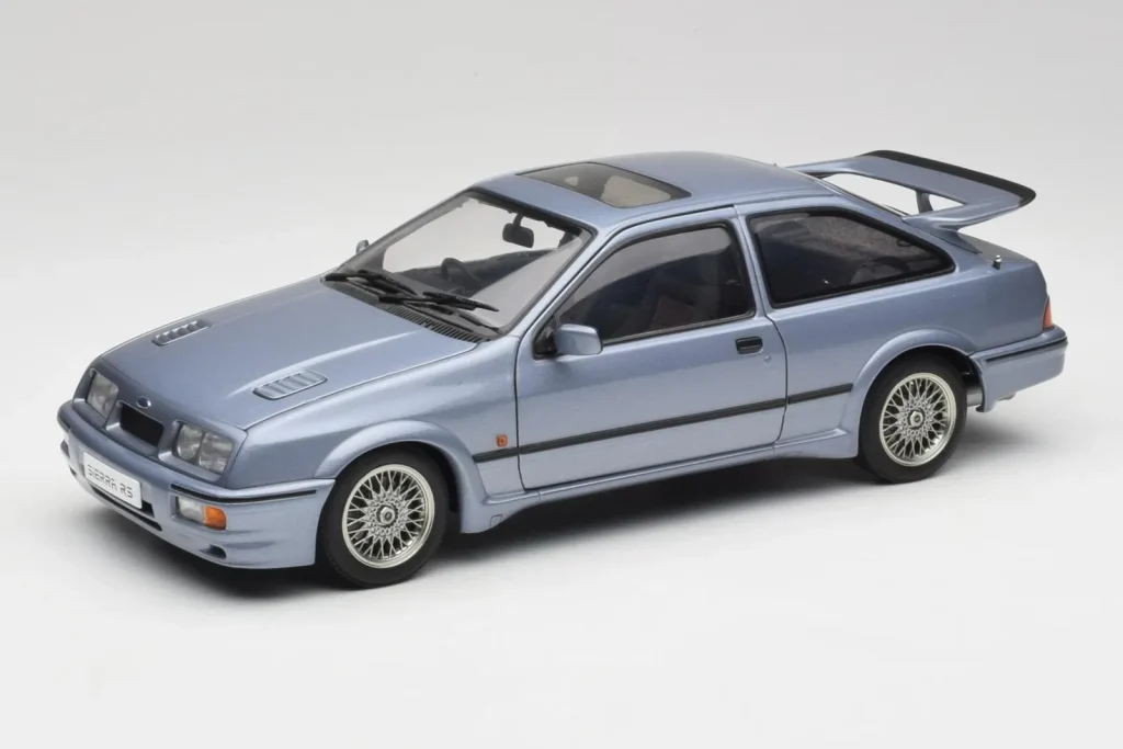 โมเดลรถ 1:18 Ford Sierra RS Cosworth Moonstone สีน้ำเงิน AUTOart (มือสอง)