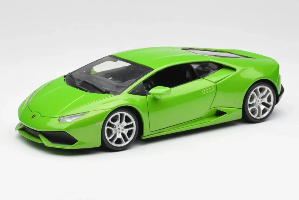โมเดลรถ 1:18 Lamborghini Huracan LP610-4 สีเขียว Bburago (มือสอง)