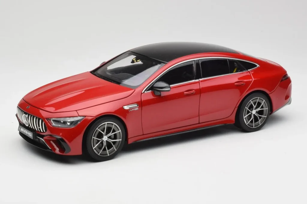 โมเดลรถ 1:18 Mercedes AMG GT 63 S X290 Jupiter สีแดง Norev (มือสอง)
