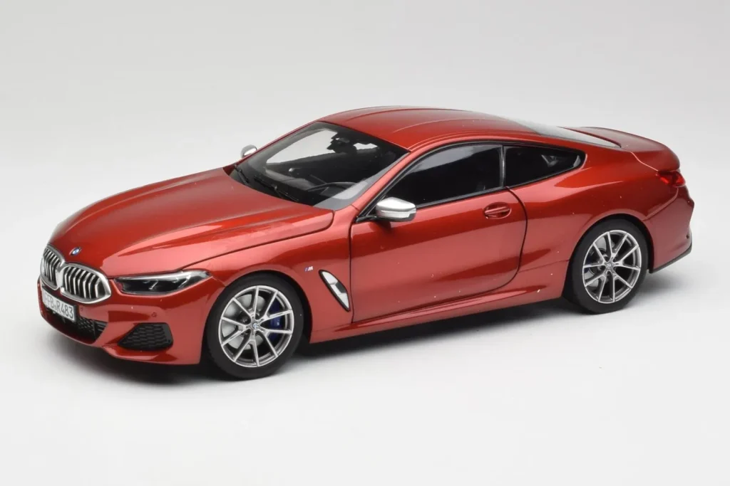 โมเดลรถ 1:18 BMW M850i G15 สีส้มเมทัลลิก Norev (มือสอง)