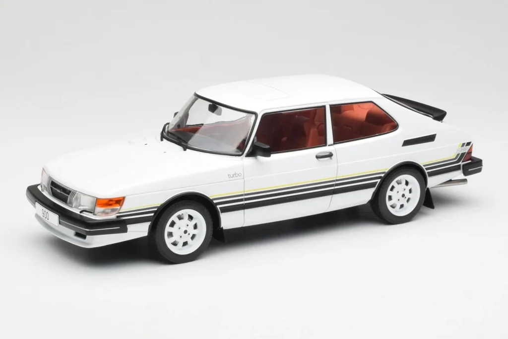 Model 1:18 Saab 900 Turbo white MCG