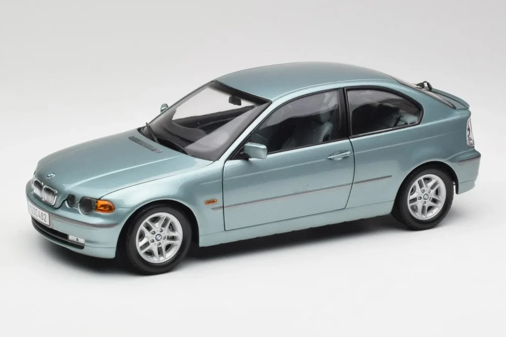 โมเดลรถ 1:18 BMW 325Ti E46 Compact Light Blue Metallic Kyosho (มือสอง)