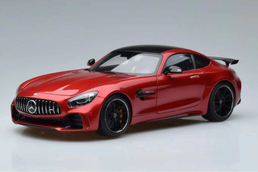 โมเดลรถ 1:18 Mercedes AMG GT R C190 Cardinal สีแดง AUTOart (มือสอง)