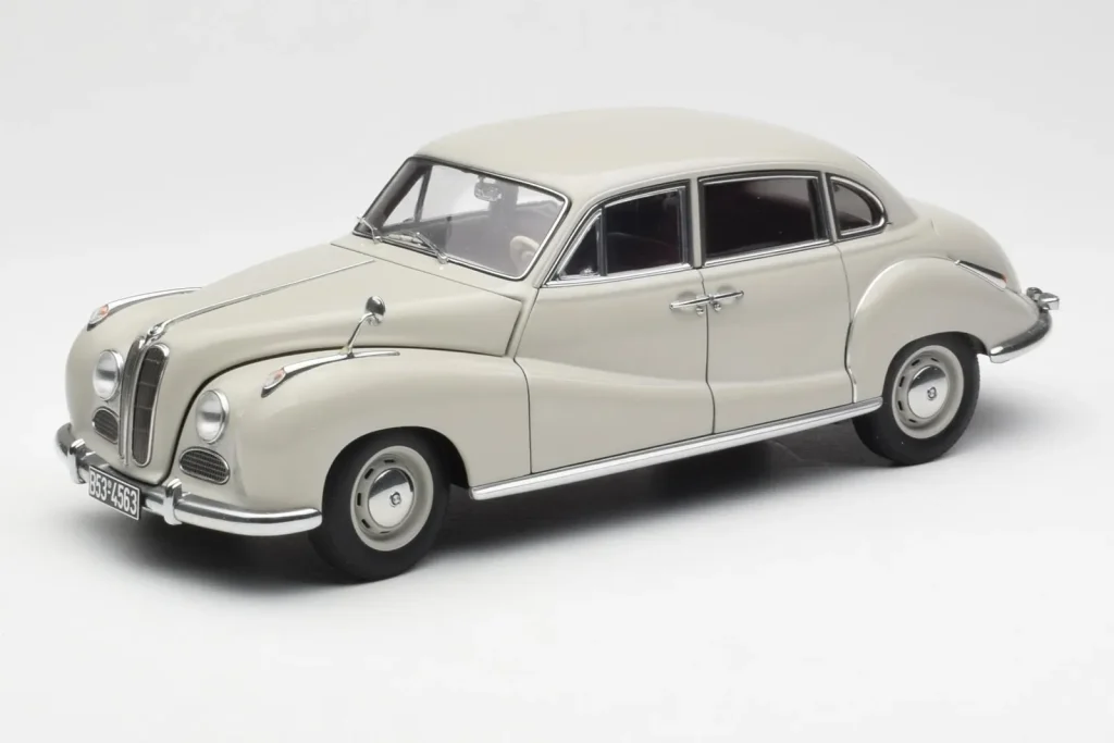 โมเดลรถ 1:18 BMW 501 Cortina สีเทา AUTOart (มือสอง)