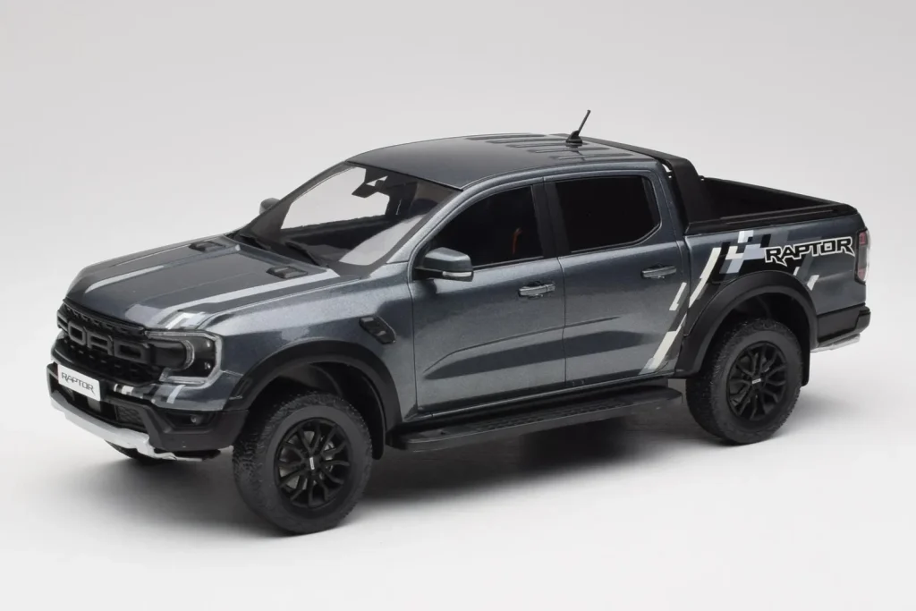 โมเดลรถ 1:18 Ford Ranger Raptor สีเทาเมทัลลิก MCG