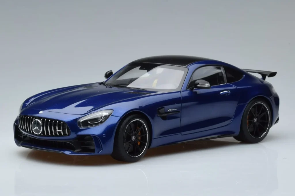 โมเดลรถ 1:18 Mercedes AMG GT R C190 Brilliant สีน้ำเงิน AUTOart (มือสอง)