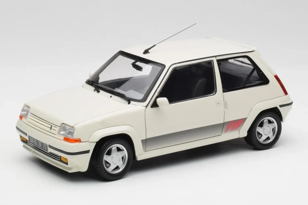 โมเดลรถ 1:18 Renault Super 5 GT Turbo Phase 2 Pearl สีขาว Norev
