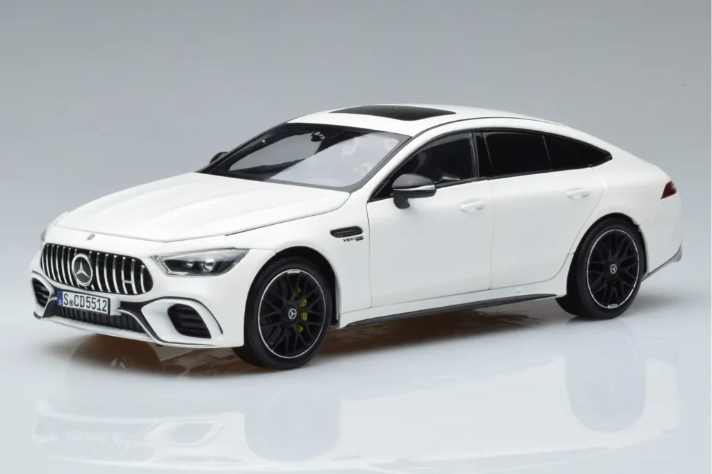 โมเดลรถ 1:18 Mercedes AMG GT 63 S X290 สีขาว Norev