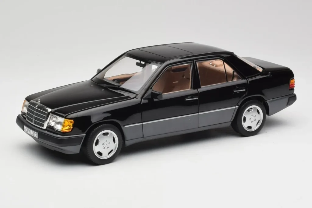 车型 1:18 Mercedes 230E W124 AMG Wheels Black Limited Edition Norev