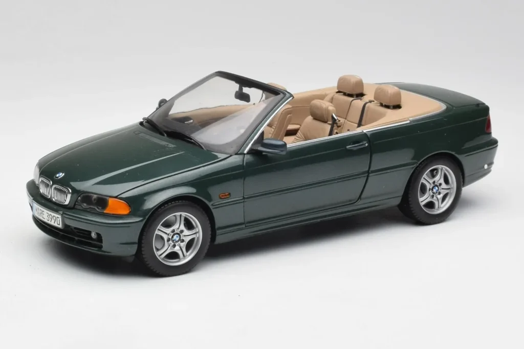 Model 1:18 BMW 3 E46 Cabriolet green Kyosho