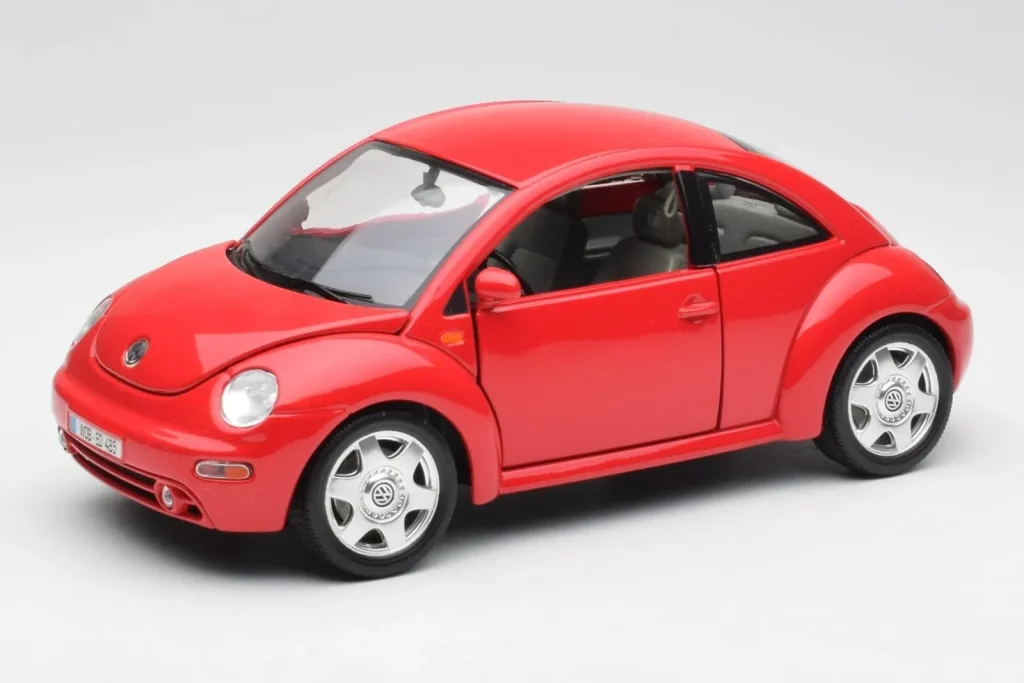 โมเดลรถ 1:18 Volkswagen New Beetle สีแดง Bburago [8185108] (มือสอง)