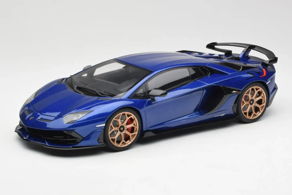 โมเดลรถ 1:18 Lamborghini Aventador SVJ สีน้ำเงิน GT Spirit (มือสอง)