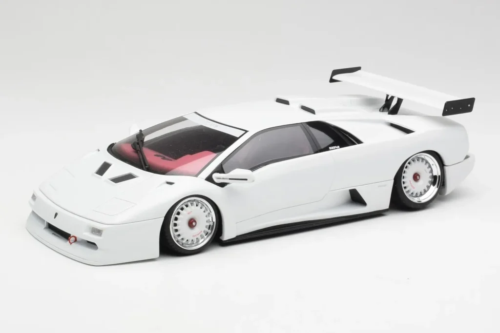 โมเดลรถ 1:18 Lamborghini Diablo KO สีขาว GT Spirit (มือสอง)