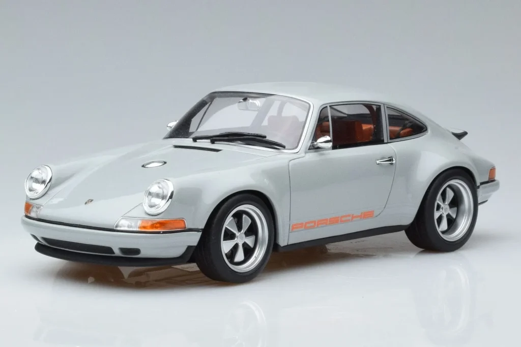 车型 1:18 Porsche 911 964 Singer 灰色 GT Spirit