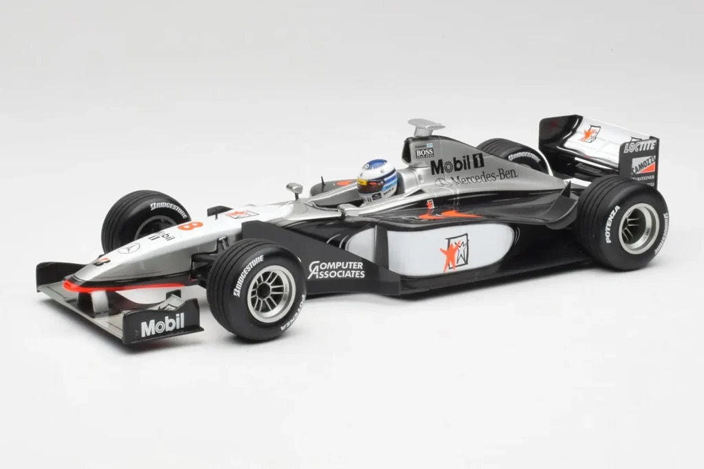 โมเดลรถ 1:18 McLaren MP4/13 #8 M. Hakkinen F1 World Champion ปี 1998 Minichamps (มือสอง)
