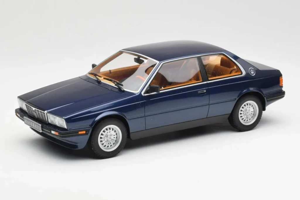 โมเดลรถ 1:18 Maserati Biturbo Coupe Dark Blue Metallic Minichamps (มือสอง)