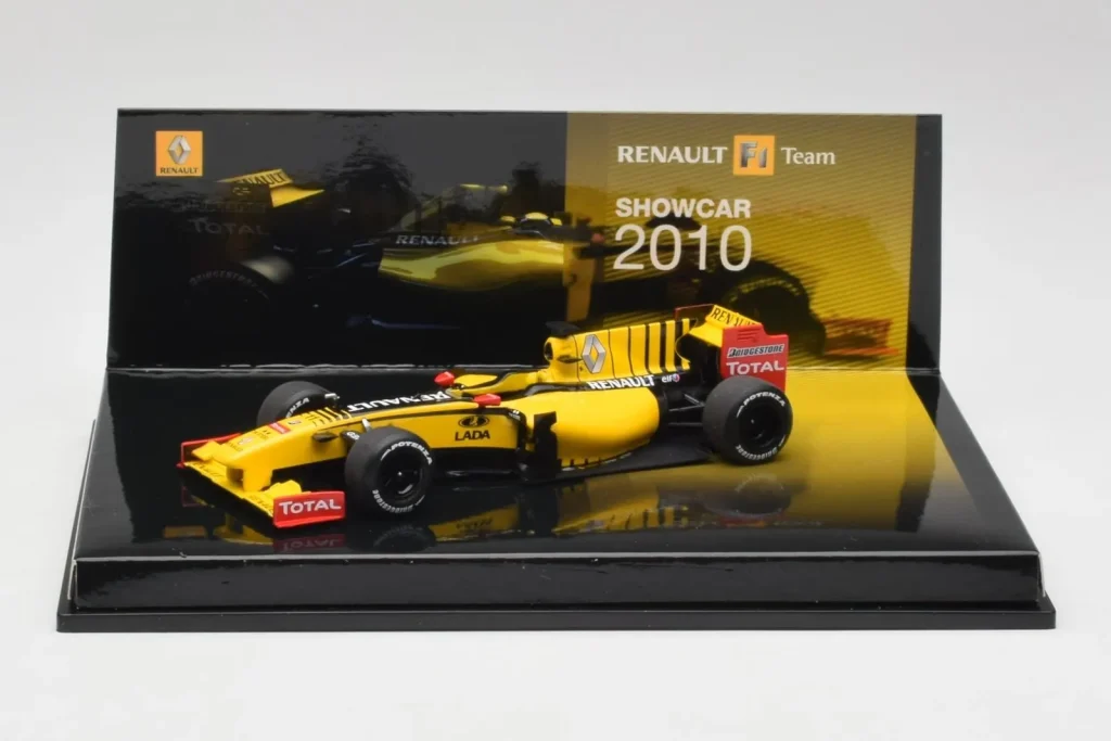 โมเดลรถ 1:43 Renault R30 #10 R. Kubica F1 ปี 2010 Minichamps (มือสอง)