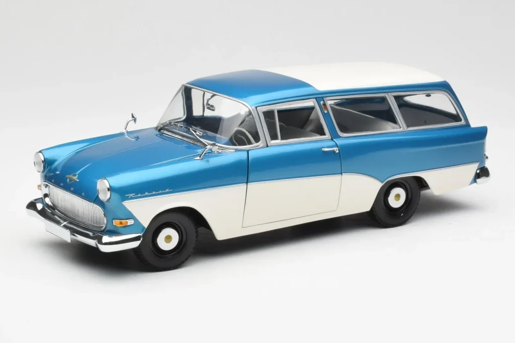 Model 1:18 Opel Rekord P1 Caravan metallic blue Minichamps