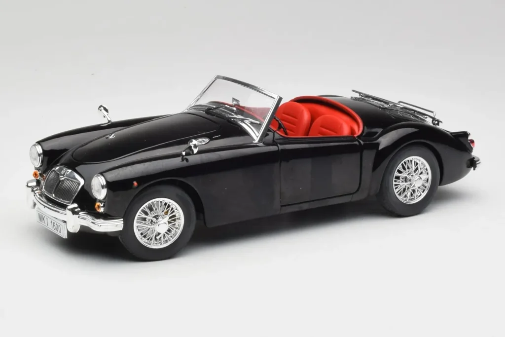Model 1:18 MGA English Roadster Black Revell