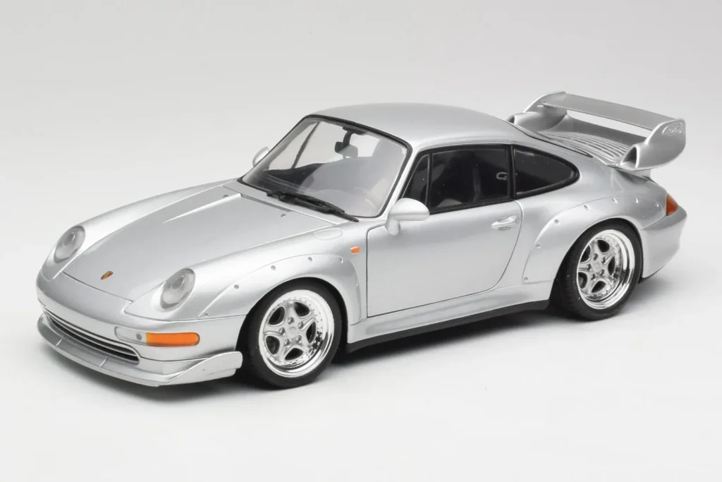 Model 1:18 Porsche 911 993 GT2 Arctic metallic silver UT Models