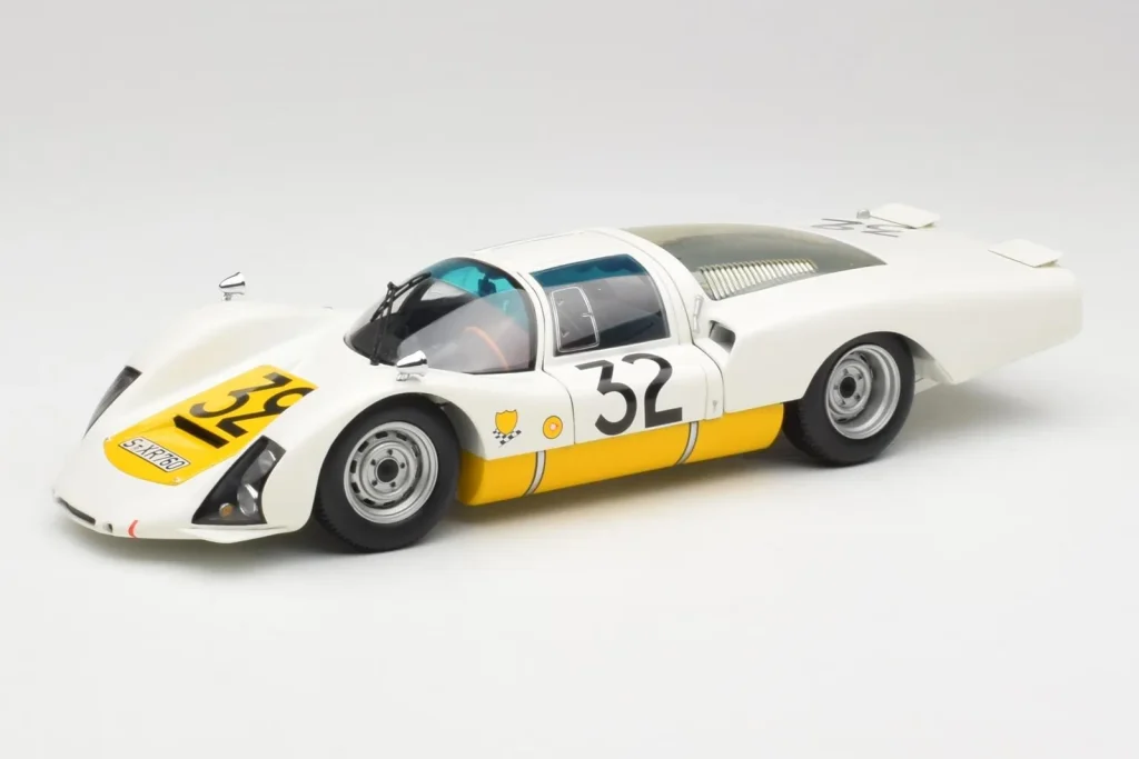 车型 1:18 Porsche 906LH #32 Porsche System Engineering G. Schutz / P. De Klerk 24 Hours of Le Mans 年 1966 Minichamps