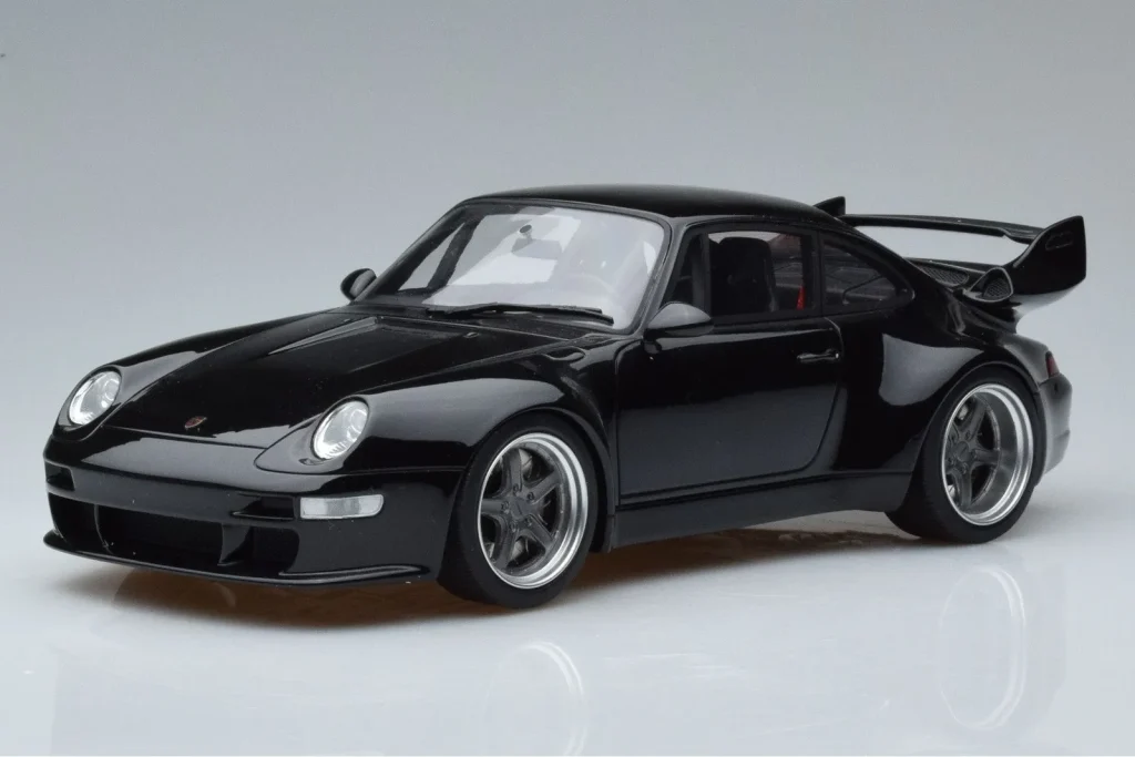 โมเดลรถ 1:18 Porsche 911 993 Gunther Werks 400R สีดำ GT Spirit (มือสอง)