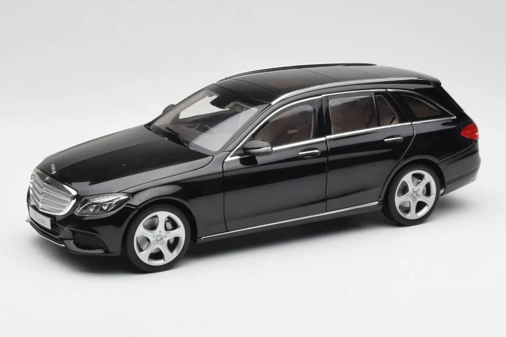 车型 1:18 Mercedes C-Class S205 T-Modell 黑色 Norev