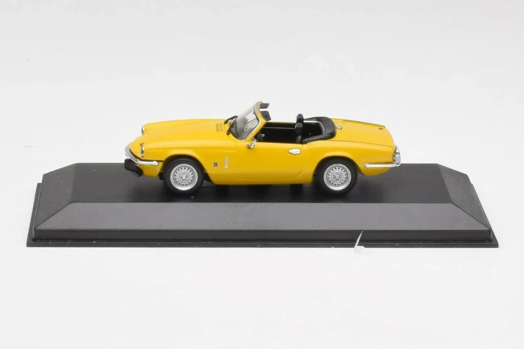 车型 1:43 Triumph Spitfire 1500 黄色 Minichamps