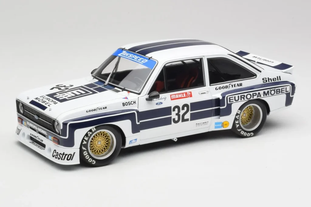 โมเดลรถ 1:18 Ford Escort II RS1800 #32 K. Ludwig Nürburgring Winner ปี 1976 Minichamps (มือสอง)