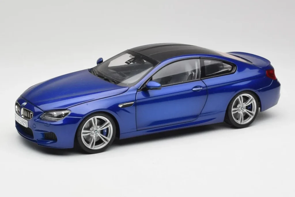 车型 1:18 BMW M6 F13 San Marino 蓝色 Paragon