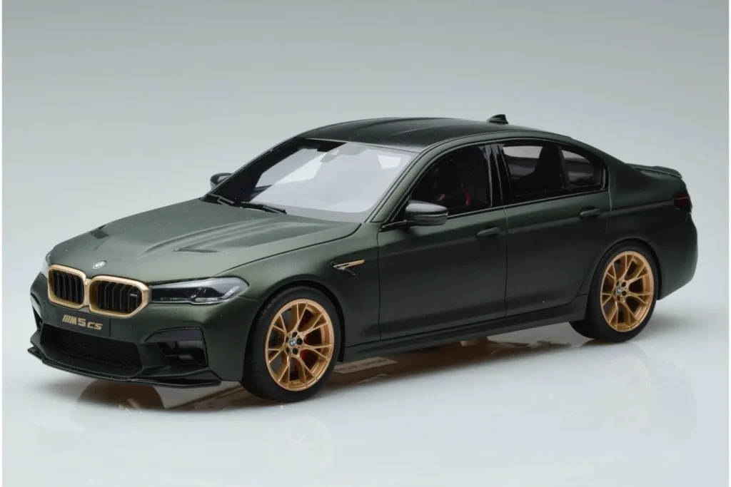 โมเดลรถ 1:18 BMW M5 F90 CS GT Spirit
