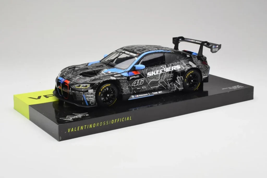 车型 1:18 BMW M4 GT3 G82 #46 V. Rossi WRT Test 年 2023 Minichamps