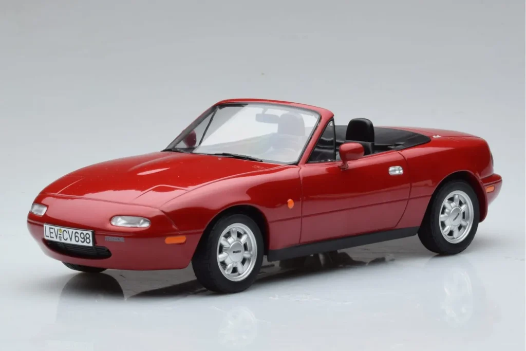 โมเดลรถ 1:18 Mazda MX-5 NA Norev