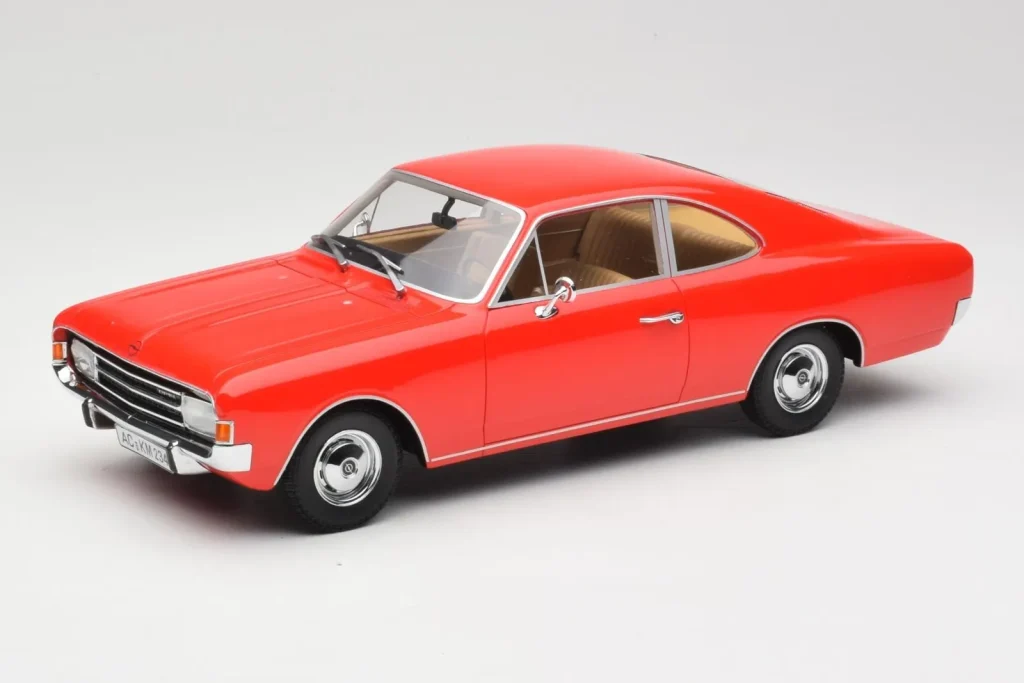 โมเดลรถ 1:18 Opel Rekord C Coupe สีแดง Minichamps (มือสอง)