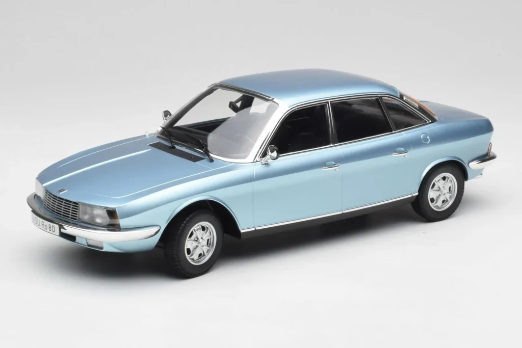 โมเดลรถ 1:18 NSU Ro80 สีน้ำเงินเมทัลลิก Minichamps (มือสอง)
