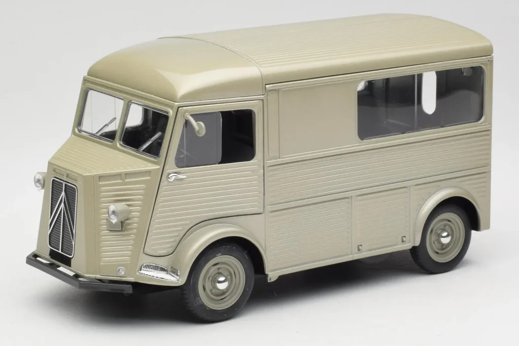 โมเดลรถ 1:18 Citroen HY สีบรอนซ์ Solido (มือสอง)