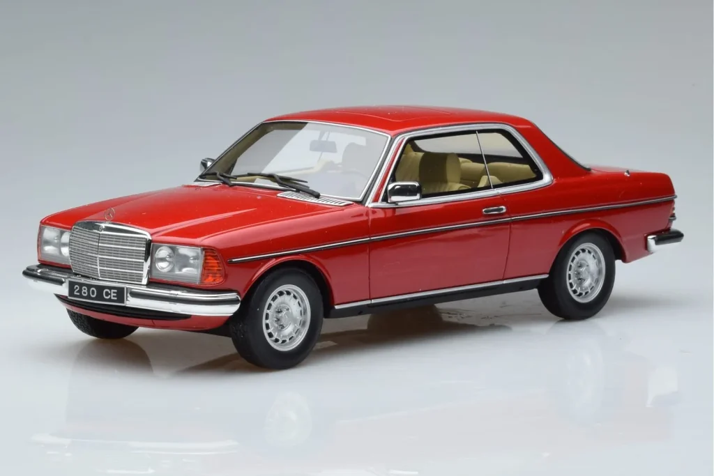 车型 1:18 Mercedes 280 CE C123 红色 Otto