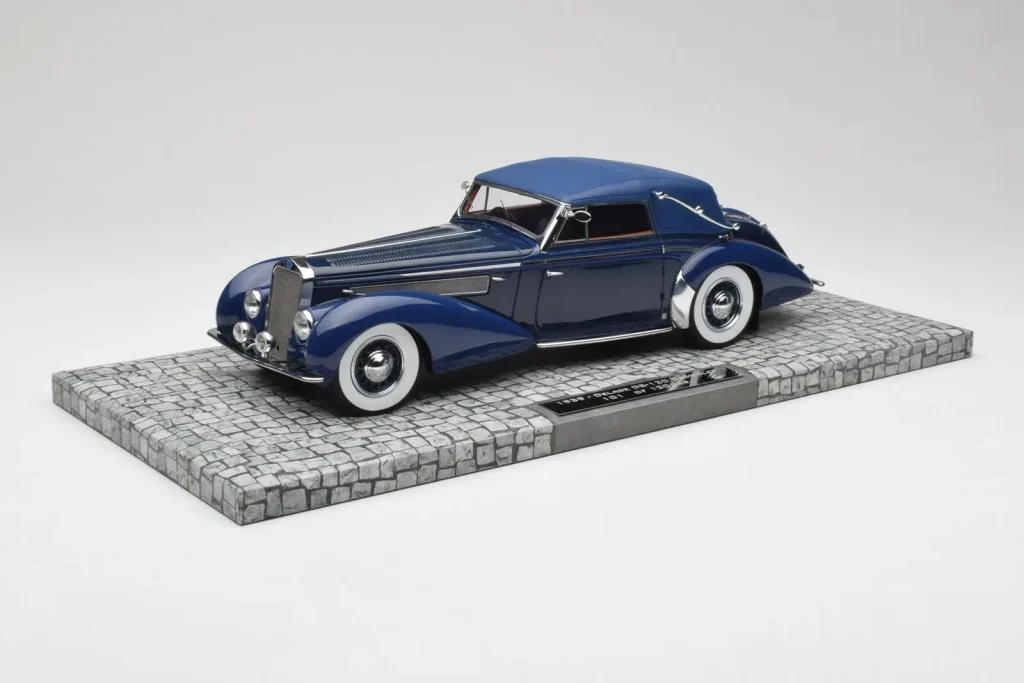 Model 1:18 Delage D8-120 Cabriolet Two Tone blue Minichamps