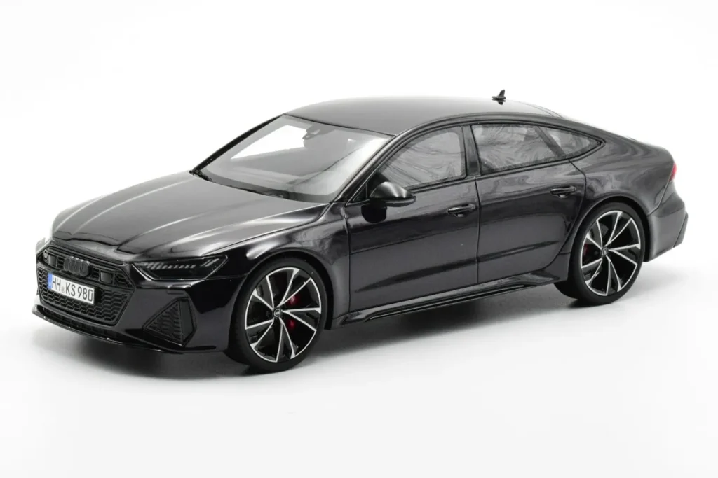 Model 1:18 Audi RS7 C8 Sportback Mythos Black Asia Edition GT Spirit