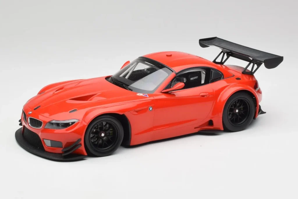 Model 1:18 BMW Z4 E89 GT3 red Minichamps